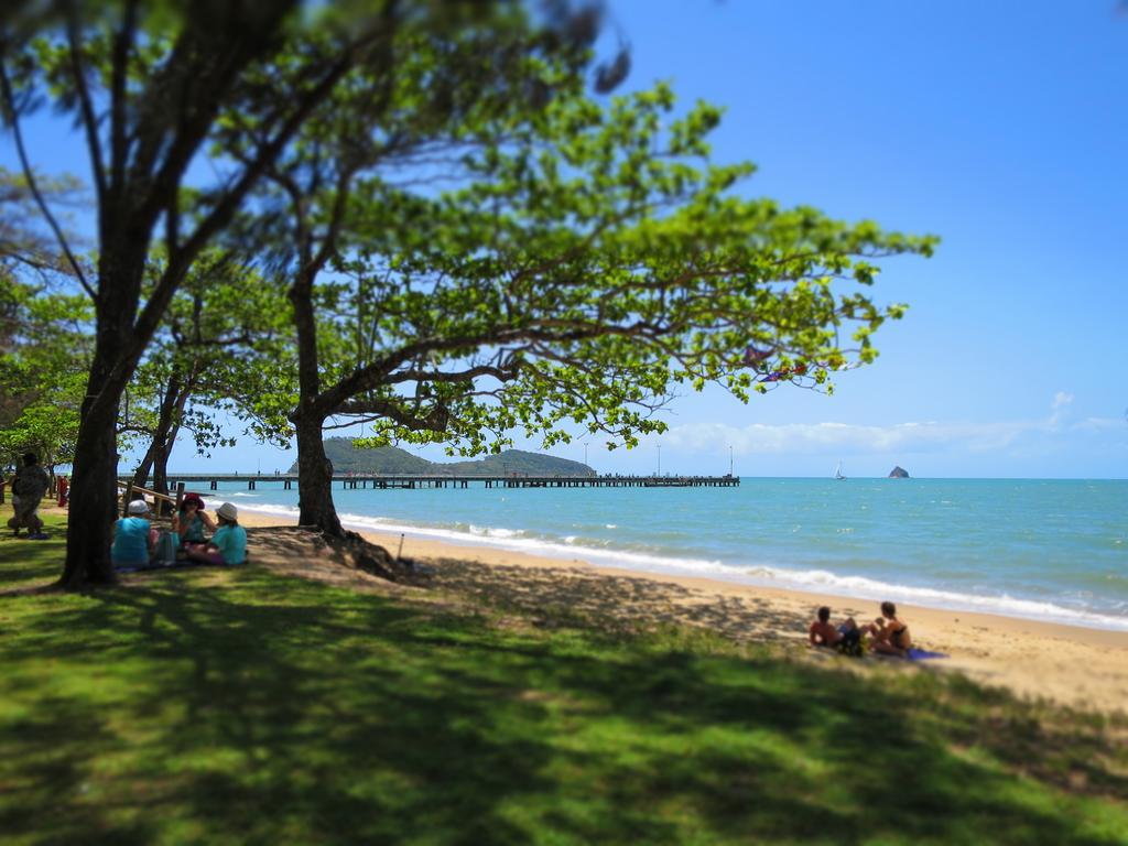Cairns Beaches Flashpackers Palm Cove Bagian luar foto